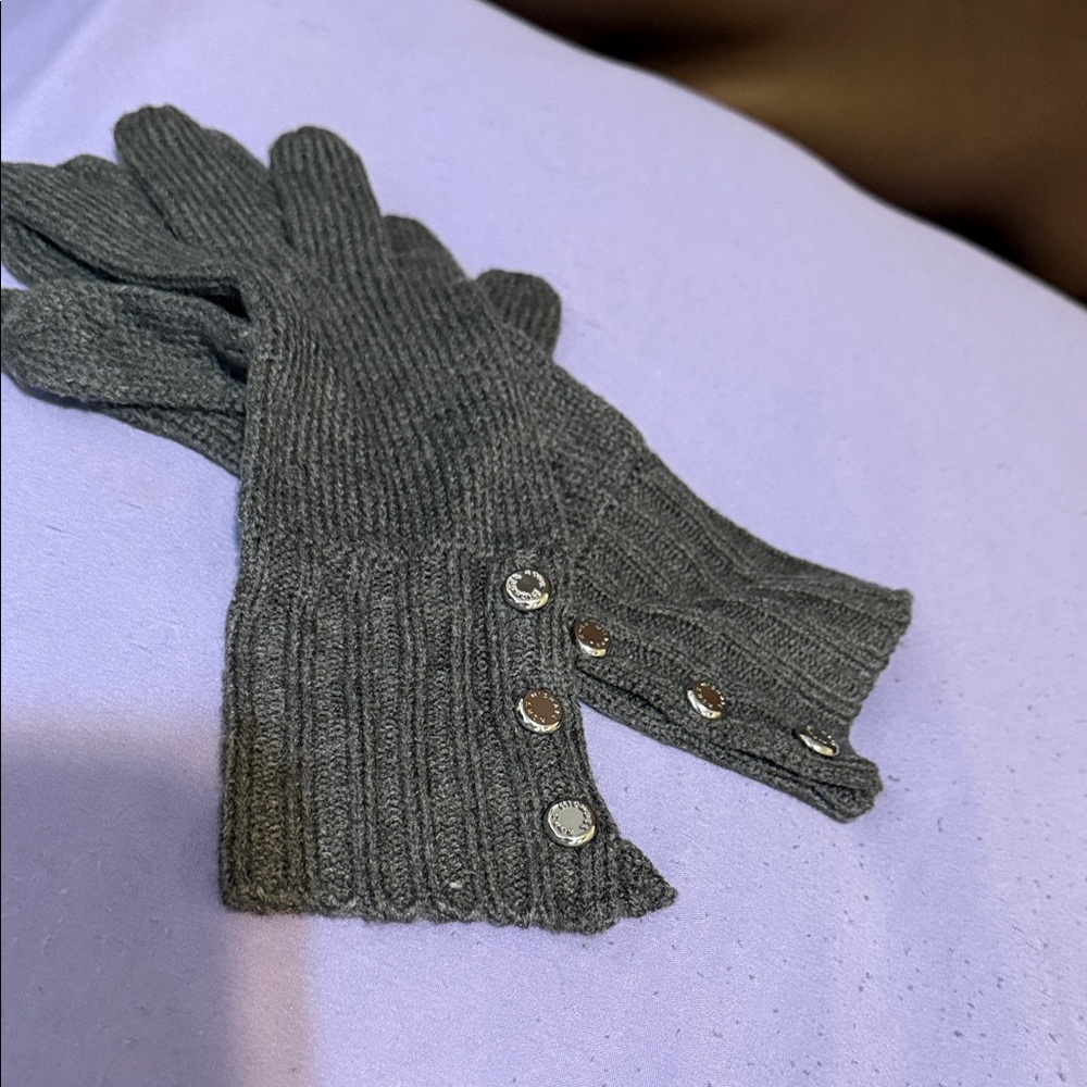 MICHAEL Michael Kors Dark Gray Buttoned Men's Gloves